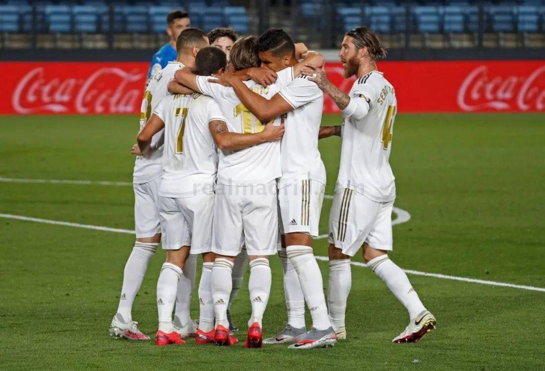 间捉襟见肘 间捉襟见肘