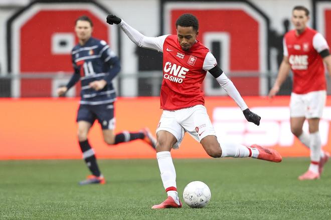 去年首届赛 去年首届赛